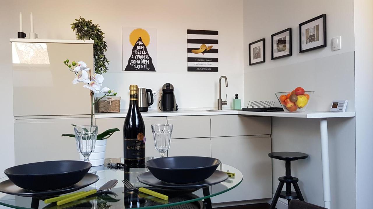 Boutique Ii. Apartment Eger Luaran gambar